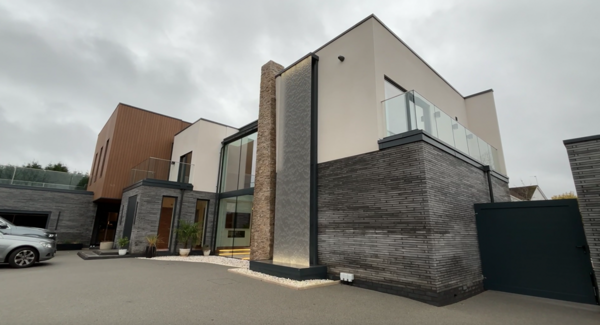 Tallest Residential AquaVeil image